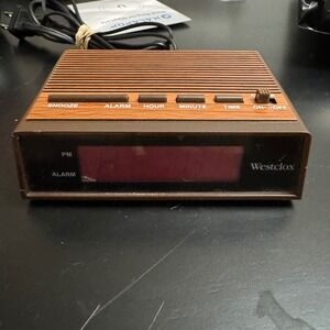 Vintage‎ Westclox Brown Digital Alarm Clock Red LED Retro